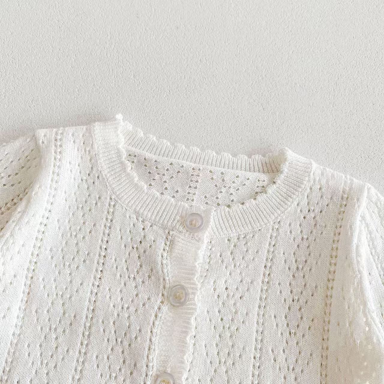 韓国風ベビー女の子用トップス - 甘くて通気性があり、柔らか - Knit Cardigan Infant のレビューと価格